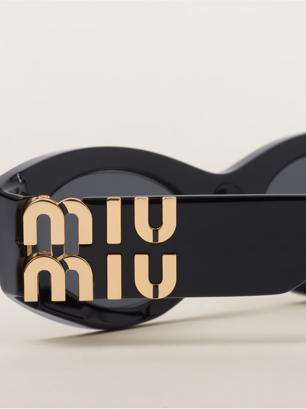 Miu Glimpse Sunglasses 🕶️ Miu Miu - Picture 5 of 7